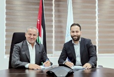 الرؤية الواضحة توقع اتفاقية لإدارة المساحات الإعلانية لشركة جت لنقل الركاب في جسر الملك حسين