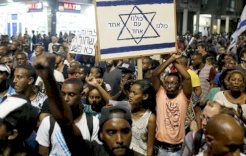 شرطي إسرائيلي يقتل يهودي من أصل أثيوبي ويتسبب في احتجاجات واسعة