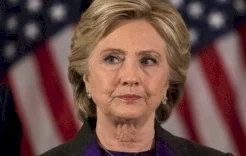 كلينتون تدلي بشهادتها حول جرائم إبستين: «لا أتذكر لقاءه»