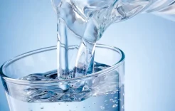 ما هي أنسب الأوقات لشرب الماء خلال اليوم؟