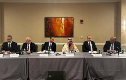 واشنطن: وفد اللجنة الوزارية المكلفة من القمة العربية الإسلامية المشتركة غير العادية يعقدون جلسة إحاطة صحافية لوسائل الإعلام الدولي