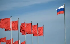 النرويج تتهم روسيا والصين بالسعي لتعزيز وجودهما بالقطب الشمالي