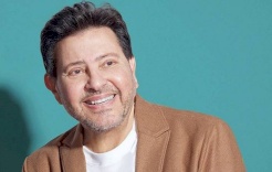 أسرة هاني شاكر تدرس نقله إلى باريس للعلاج لصعوبة حالته