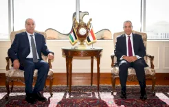 الشيخ ووزير خارجية مصر يبحثان هاتفيا تطورات الأوضاع في فلسطين