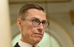 الرئيس الفنلندي: عاجلاً أم آجلاً أوروبا ستضطر للتفاوض مباشرة مع روسيا