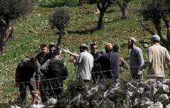 שניים נפצעו במתקפה של מתנחלים על מרג' סייא בין אלמוג'יר לאבו פלאח בצפון מזרח רמאללה