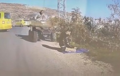 فيديو:: جندي إسرائيلي يدهس شابًا أثناء صلاته قرب رام الله