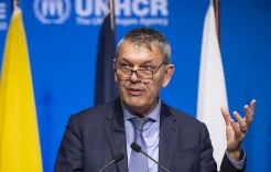 قبل مغادرته.. لازاريني يدعو للتحقيق بمقتل موظفي الأونروا