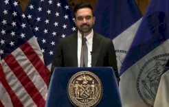 ممداني يستشهد بالقرآن والهجرة النبوية للدفاع عن حقوق المهاجرين في أمريكا