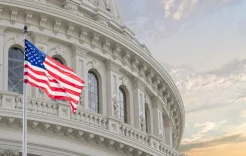 "غوغل" تكشف بيانات طالب متضامن مع فلسطين بطلب من سلطات الهجرة الأميركية