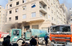 فيديو: إصابات في حريق بمخزن مساعدات إنسانية بغزة