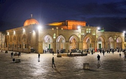 Occupation Arrests Al-Aqsa Imam, Prevents Mosque Preparation for Ramadan, and Issues Deportation Orders