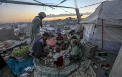 رمضانُ غزة.. حين يمتزجُ اليقينُ بالوجع في قلوبِ الصابرين