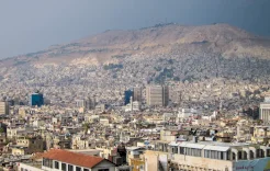 لماذا يرى السوريون تاريخهم المنسي في مغارات جبل قاسيون؟