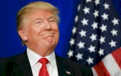 يدفعها من ماله الخاص.. "هدية غريبة" من ترامب تثير التساؤلات