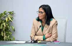 الرئيسة الفنزويلية تطلب من ترمب رفع العقوبات الأميركية