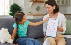 9 أسئلة اطرحها على طفلك لتنمية ذكائه العاطفي