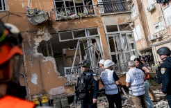 Israeli Official Estimates Continuation of "Intense Fighting" with Iran for At Least Another Week