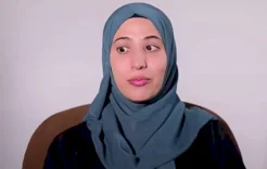حياة الأشموري.. يمنية تتحدى عتمة البصر وتضيء الطريق لـ 2000 كفيفة