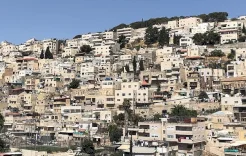 من سلوان إلى كفر عقب: كيف يعيد الاحتلال تشكيل خريطة القدس السكانية؟