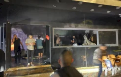 مليون شيكل خسائر.. مستوطنون يحرقون مطعما في اللبن الشرقية جنوب نابلس (فيديو)