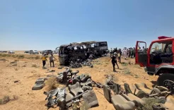 عشرات القتلى والجرحى بتصادم حافلتي ركاب على طريق دير الزور - دمشق