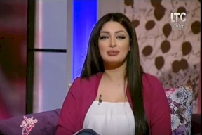 شاهد بالفيديو..  طلاق مذيعة مصرية على الهواء مباشرة