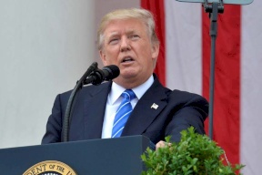 ترمب: تحرير الموصل والرقة من داعش سيتم قريباً