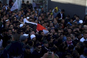  واستشهد بائع الشاي والقهوة!