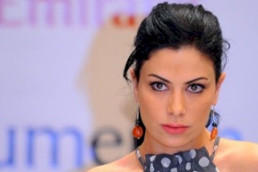 الفنانة الأردنية صبا مبارك: الطفل السوري ايلان كان السبب!