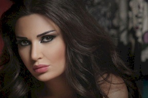 للمرة الأولى سيرين عبد النور تنشر صورة لابنتها بكامل ملامحها