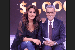 فيديو| مصطفى آغا يتغزّل بإليسا مباشرةً على الهواء
