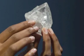 ألماسة "قياسية" لم تجد من يشتريها.. لماذا؟