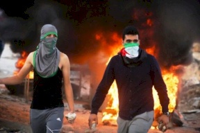 الدول العربية ترتجف من انتفاضة فلسطينية تشعل ربيعاً عربياً آخر