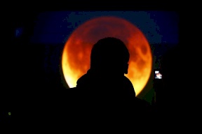 الى هواة الفلك.. جهزوا كميراتكم الليلة 