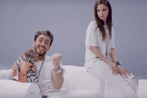 فيديو| من تكون الحسناء الفرنسية بطلة كليب سعد لمجرد الجديد؟