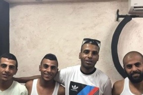 الاحتلال يبعد 4 أشقاء مقدسيين عن الأقصى