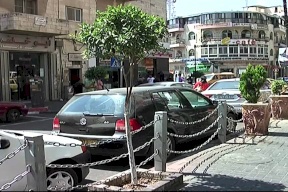 مصرع طفلة إثر حادث دهس وسط مدينة رام الله