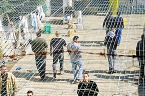 وزارة الأسرى تحذر من الانفجار داخل السجون