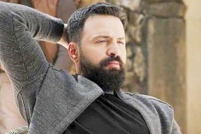 تيم حسن يشعل مواقع التواصل بصورة رومانسية مع وفاء الكيلاني