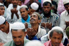 ميانمار.. 60 ألف مسلم فروا من العنف