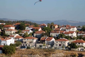 الفلسطينيون يحذرون من تشكيل مجلس إداري للمستوطنين بالخليل