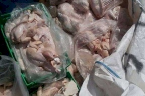 اتلاف ما يقارب نصف طن لحوم فاسدة في الخليل