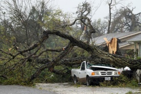 بعد اعصار هارفي.. "إرما" يرعب فلوريدا والكاريبي