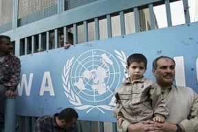 الآغا يطالب بضرورة استمرار خدمات مستشفى "الأونروا" بالضفة