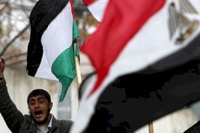 ماذا سيبحث وفد فتح الى القاهرة ؟ 