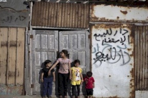 تشكيل لجنة تنسيق عليا موحدة للمخيمات 