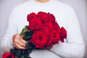 10 هدايا تحبها المرأة