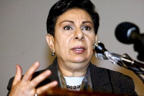 عشراوي: على بريطانيا الاعتذار 