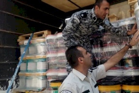 جنين: ضبط 3800 لتر دهان مخالف للمواصفات والمقاييس